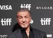 Sylvester Stallone a arătat tuturor că se pricepe și la dans, nu doar la actorie. Fanii au reacționat imediat, iar imaginile sunt acum virale