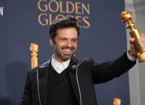 Sebastian Stan, pe coperta celebrei reviste Vanity Fair. Actorul a făcut dezvăluiri emoționante despre relația cu tatăl său