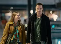 Agenția: Michael Fassbender strălucește într-un thriller de spionaj promițător. De ce să vezi serialul de pe SkyShowtime