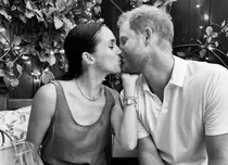 Secretul lui Meghan Markle. Adevărul din spatele gesturilor de afecțiune față de prințul Harry