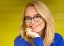 Andreea Esca, criticată de internauți: „De 30 de ani, cititoare de promptere!”. Ce răspuns a avut prezentatoarea