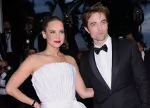 Jennifer Lawrence și Robert Pattinson fac echipă thrillerul psihologic „Mori, iubirea mea”. Data de lansare în România