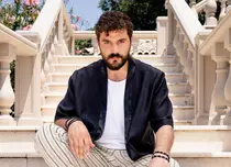 Burak Sevinç, Fikret Leto din „Dragoste fără hotare”, apariție spectaculoasă alături de iubita sa. Cine e superba actriță care l-a cucerit
