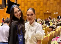Irina Fodor, copleșită de emoții la absolvirea surorii sale. „E șefă de promoție și mă învață ce înseamnă ambiția”