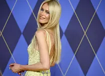 Claudia Schiffer a împlinit 55 de ani și a petrecut în Grecia. S-a pozat în costum de baie, iar fanii s-au grăbit să o complimenteze