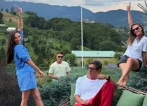 Răzvan și Irina Fodor, weekend de relaxare cu Adela Popescu și Radu Vâlcan la munte. „Este ceva special în aer”
