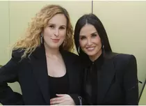 Demi Moore, mesaj emoționant de ziua fiicei Rumer: „La mulți ani celei care m-a făcut mamă!”. Imagini rare de familie
