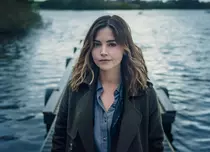 BBC First aduce „The Jetty”, un serial plin de suspans, cu Jenna Coleman în rol principal. Dată de lansare