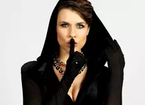 Ana Ularu, despre strategie, manipulare și plăcerea jocului în Trădătorii. „Miza e uriașă și presiunea psihologică foarte puternică”. EXCLUSIV