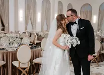 Florentina Bălășoiu, imagini spectaculoase de la nunta sa. Decorul de poveste pregătit de verișoarele reporterului Pro TV