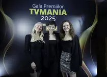 Karina Jianu, surpriza de pe covorul roșu al Galei TV Mania 2025. Ce spune Ruxandra Ion despre actrița din „Ana, mi-ai fost scrisă în ADN”