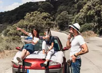 Cum să îți pregătești mașina pentru cele mai memorabile road trip-uri