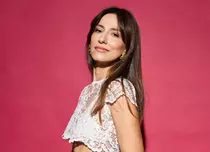 Dana Rogoz face sport acasă alături de fiica ei, Lia. Gestul micuței care a amuzat-o pe vedetă