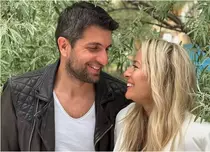 Laura Cosoi, prima imagine cu burtica de gravidă: „Cea mai frumoasă priveliște din lume”. Vedeta este însărcinată pentru a cincea oară