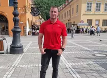Cine este Marian Godină de la Survivor România 2026. Polițistul a lăsat acasă o soție superbă și doi copii: „Dorul este uriaș”