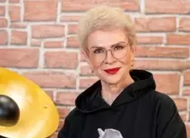 Teo Trandafir, dezvăluire surprinzătoare în platoul „Follow Us”. Prezentatoarea Kanal D a dormit în același pat cu Julio Iglesias