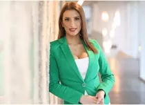 Cine este Andreea Bratu, jurnalista care a lăsat dansul de performanță pentru televiziune. Secretul din spatele emisiunii „Studio Politic”