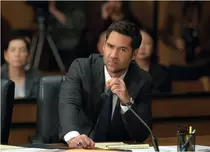 Netflix confirmă sezonul 5 „The Lincoln Lawyer”! Mickey Haller revine în „Avocatul din limuzină” cu noi episoade