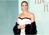 Bijuteria de lux la care Meghan Markle nu renunță vreodată. Costă mii de euro și fiica ei are una identică! Ce semnificație poartă