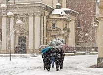 ALERTĂ ANM: Cod portocaliu de viscol și ninsori în București și 12 județe! Strat de zăpadă de 50 cm și rafale de 85 km/h