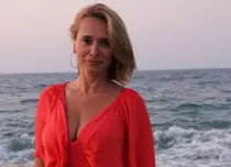 „Sunt sută la sută eu, fără filtre”. Andreea Esca a publicat imagini de acum 10 ani dintr-o vacanță „de pomină”. Cum arăta vedeta Pro TV atunci