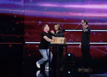 Danny ZZZZ, la un pas de tragedie la Românii au talent. Momentul periculos care a lăsat-o pe Carmen Tănase fără cuvinte: „Nu înțeleg cum te-ai desfăcut. Am pus lacătele pe bune”