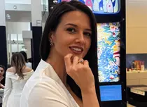 Iulia Pârlea, clipe de groază în propria mașină. Vedeta Pro TV, față în față cu un bărbat mascat: „Am țipat!”