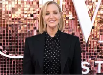 Lisa Kudrow, mărturisire neașteptată despre Friends: „Nimănui nu-i păsa de mine”! De ce a fost numită „al șaselea Prieten”