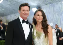 Hugh Jackman și Sutton Foster, la un pas de despărțire?! Cei doi trec prin momente critice: „A fost doar o fantezie”