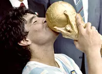 Moștenirea lui Diego Maradona a declanșat un război total! Suma uriașă ascunsă în conturi secrete și acuzațiile grave aduse în tribunal