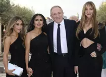 Fiica vitregă a Salmei Hayek a eclipsat totul la Veneția: Cum arată Mathilde, tânăra de 25 de ani care a atras toate privirile