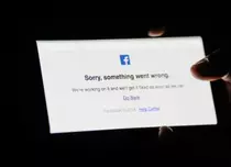 Facebook a picat. Mii de utilizatori din România și din lume raportează probleme de acces