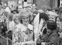 Prințesa Diana, fotografii intime alături de o mare actriță de Oscar: „Mă joc cu oamenii mari și urăsc Londra!”