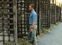 Tom Hiddleston face o investigație de tip „CSI” în cenușa de la Pompei! Detalii despre noul documentar Disney+