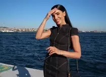 Viața Adelinei Pestrițu la Istanbul: Prezentatoarea noului show de la Pro TV s-a mutat cu familia! Cu ce vedetă din România s-a întâlnit în Turcia