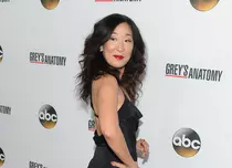 Sandra Oh dezvăluie de ce a plecat din „Anatomia lui Grey”. Discuția cu Shonda Rhimes care a schimbat totul pentru Cristina Yang