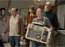 Ghinion la scară universală! Noul serial „Stuart nu poate salva universul”, un spin-off din „Teoria Big Bang”, se lansează pe HBO Max