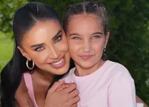 Adelina Pestrițu, petrecere spectaculoasă pentru fiica ei, Zeny. A împlinit 8 ani și a avut o mașină de Formula 1 adevărată