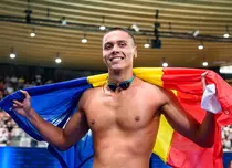 David Popovici împlinește 22 de ani. Ieri era un puști trimis la bazin de medic, astăzi este unul dintre cei mai titrați campioni la nivel mondial