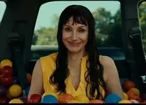 Transformare terifiantă pentru Jessica Chastain: Rol dublu de excepție în horror-ul „Cealaltă mamă”