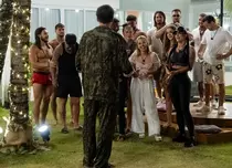 Radu Vâlcan dă vestea care le îngrozește pe concurente la „Insula Iubirii”: doar două fete vor merge la bonfire