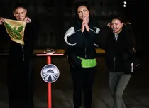 Loredana Chivu și Ana Maria Mocanu, salvate de eșarfa verde la „Asia Express”. Ce urmează în China