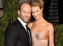 Rosie Huntington-Whiteley vrea să devină mamă