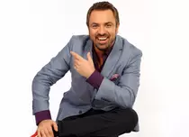 Horia Brenciu cântă "Hello! Viaţa trece, hai s-o trăim cât 10!" la Cârcotaşi