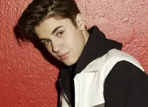 Justin Bieber: „Încă îmi ascult părinţii”