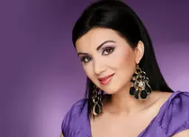 Adriana Bahmuţeanu: „Dacă nu plecam de acasă, nu reveneam pe tv”