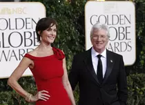 Richard Gere divorţează de soţia lui, Carey Lowell