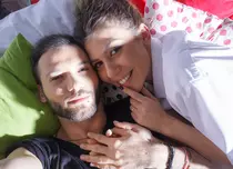 FOTO: Sore şi Bogdan Boantă, împreună în videoclipul piesei “Dor să-ţi fie dor”