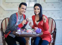 Anca Dumitrescu şi Cătălin Petre fac mărţişoare din paste făinoase