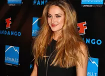 A treia carte a seriei „Divergent” va fi adaptată în două filme